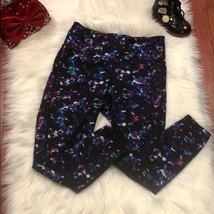 GapFit High Rise Blackout Print Leggings